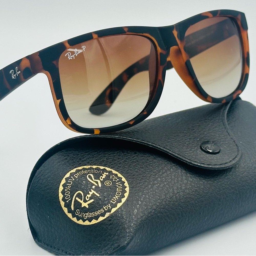 Ray-Ban Justin Polarized Sunglasses RB4165 54mm Tortoise Rubber w/ Gradient Lens - Picture 1 of 8